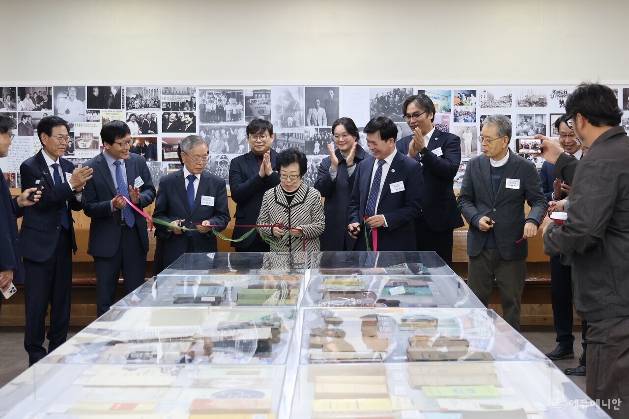 ▲ 정기총회 후 교단 내 주요 기록자료들을 선보인 유물전시회를 마련했다. ⓒ임석규