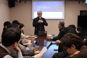 “청년 극우화, 심리 문제 아닌 ‘불평등 구조’가 낳은 비극”